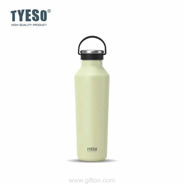 Vacuum Insulated Sports Bottle with Soft Silicone Handle 750 ML 01-01002